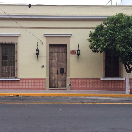 Maria Bonita Vandrarhem Guadalajara Exteriör bild