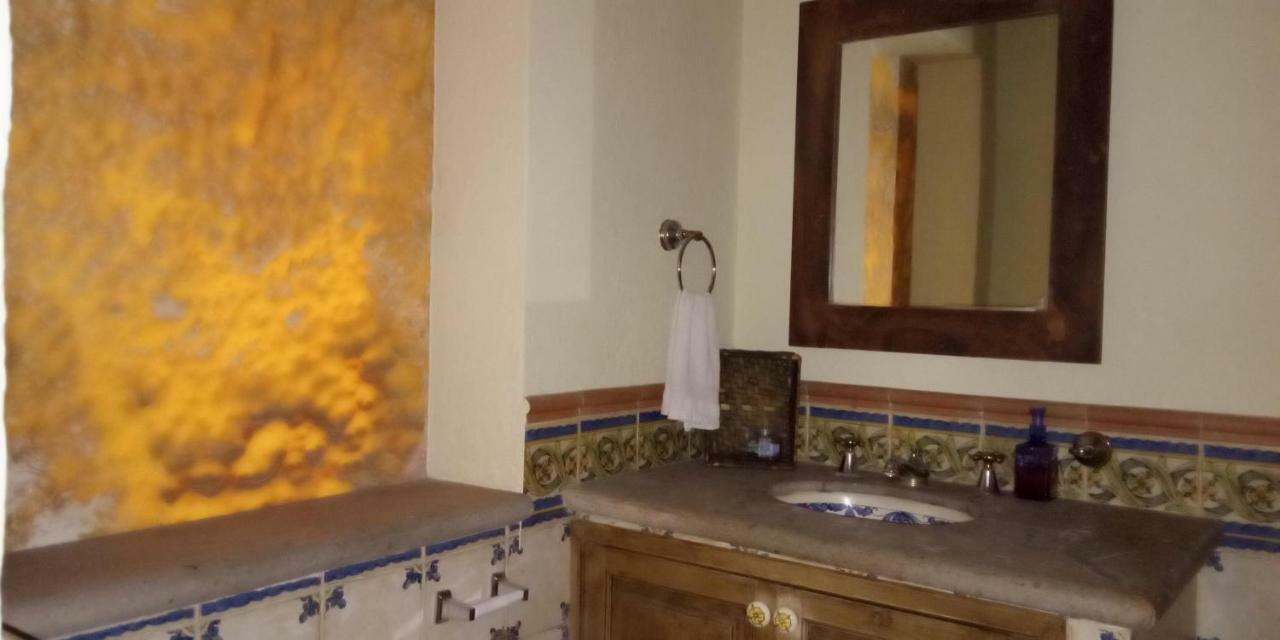 Maria Bonita Vandrarhem Guadalajara Exteriör bild